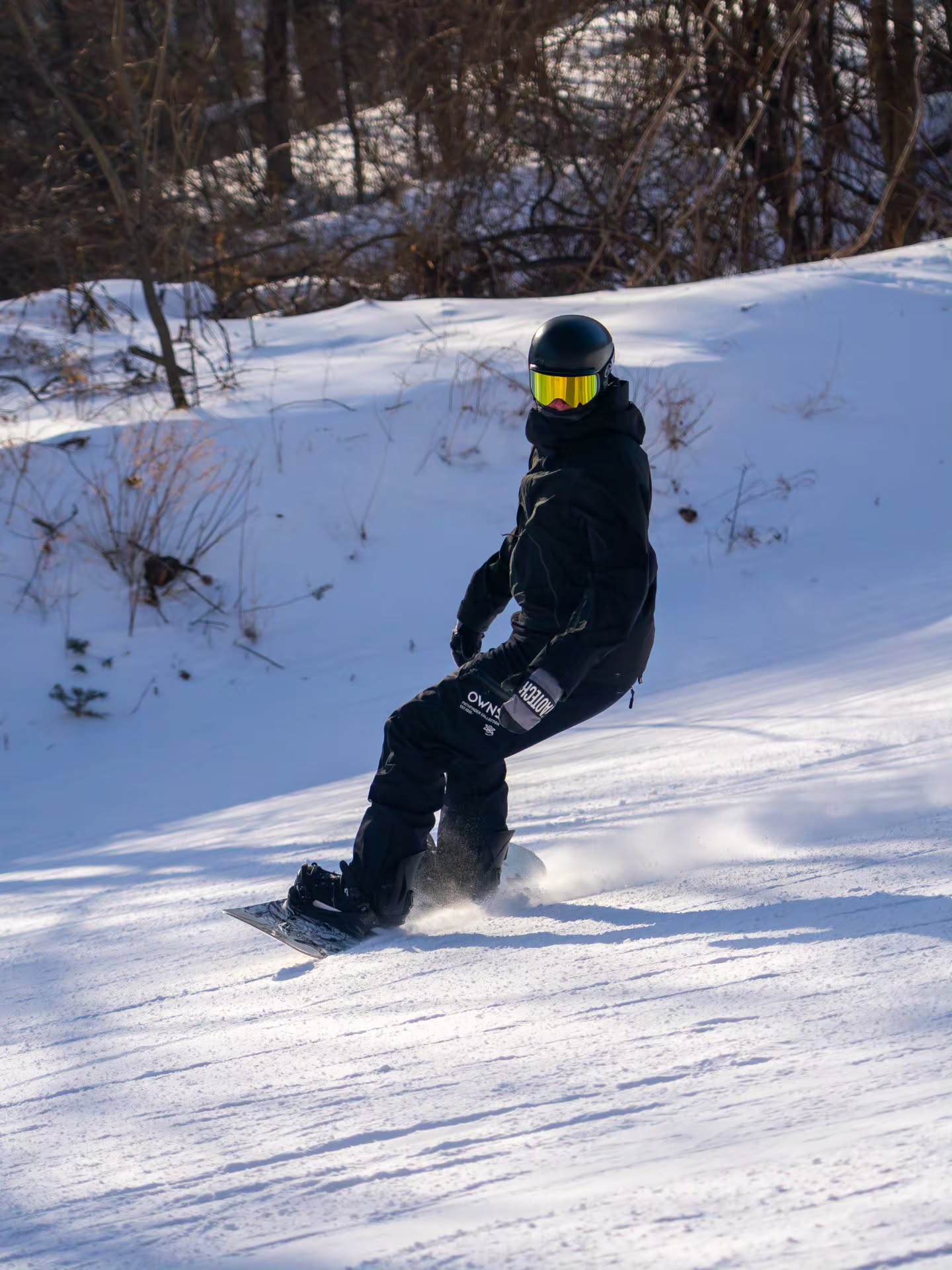Hotham: The Complete Skiing and Snowboarding Guide